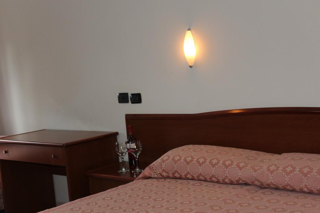 Albergo Villa Bianca San Giovanni Rotondo Ngoại thất bức ảnh