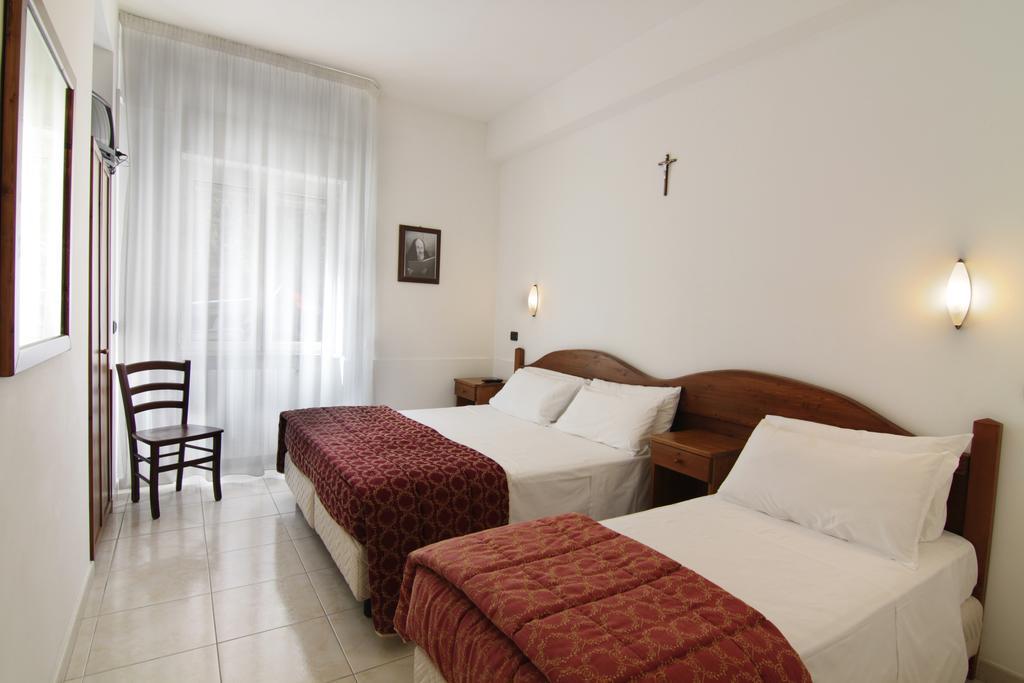 Albergo Villa Bianca San Giovanni Rotondo Phòng bức ảnh
