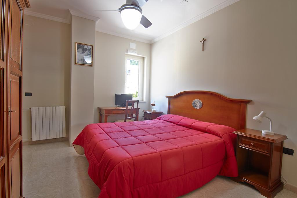 Albergo Villa Bianca San Giovanni Rotondo Phòng bức ảnh